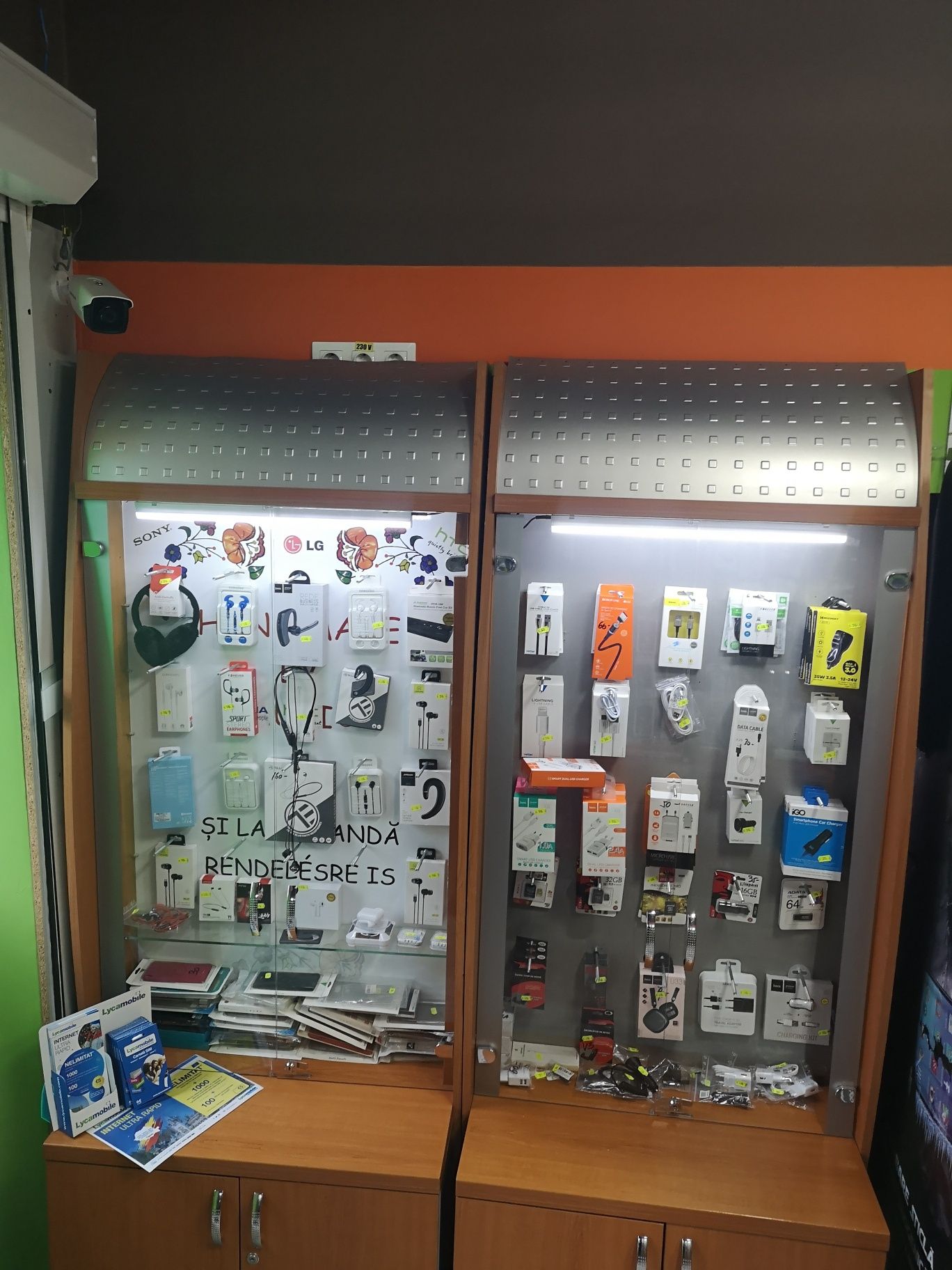 Service telefoane gsm,vanzari accesorii,folii protectie, etc