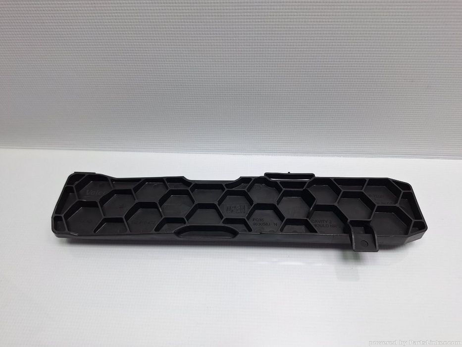 Capac filtru polen VOLKSWAGEN PASSAT Variant (365) [ 2010 - 2014 ], VOLKSWAGEN PASSAT (365) [ 2010 - 2014 ] 1.6 TDi BlueMotion (CAYC) 77KW|105HP OEM 1K0819422B