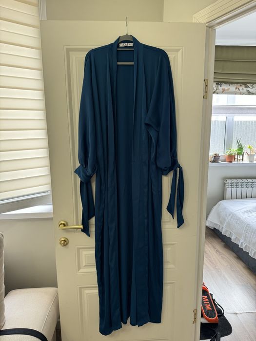 Продаю Абайи шелковые накидки