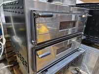 Cuptor electric pizza la 380v, 4+4 pizza, Cuptor convectie gastronomie