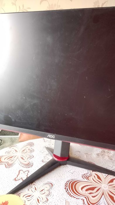 27G2 Монитор мартица екран