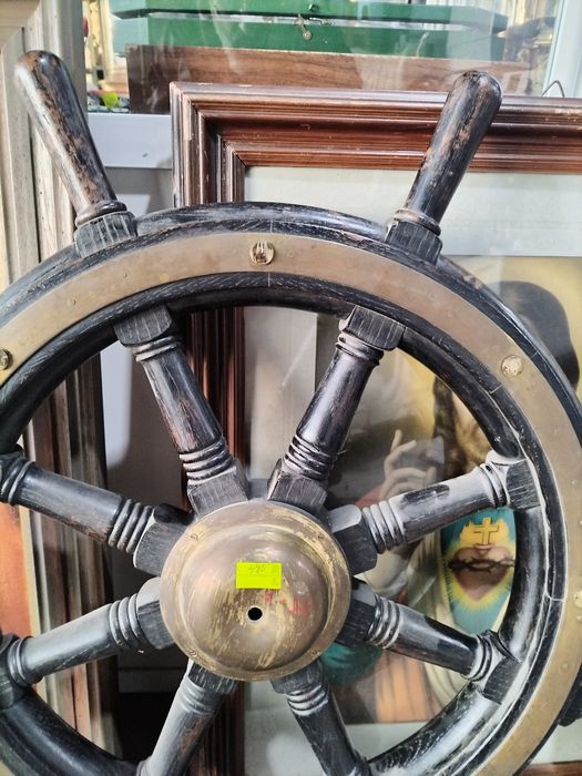 Стар корабен рул