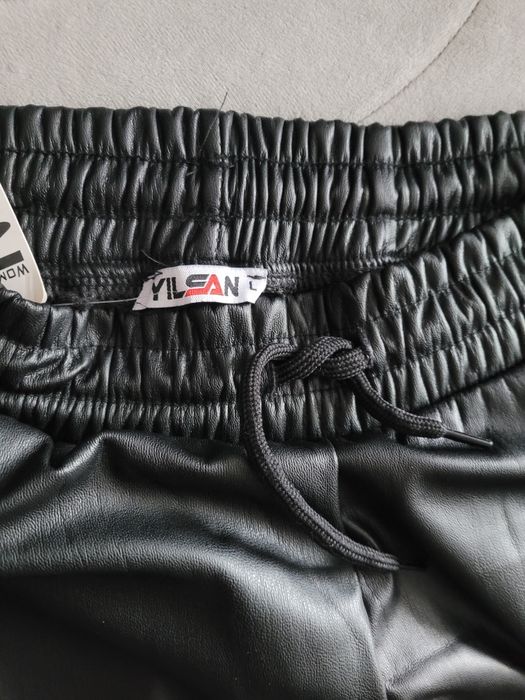 Нов кожен пянталон