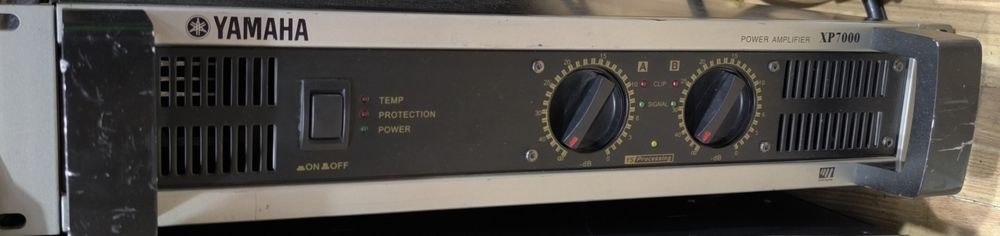 Уселитель Yamaha xp 7000