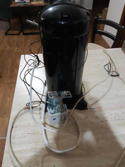 Compresor pentru pompă de căldură