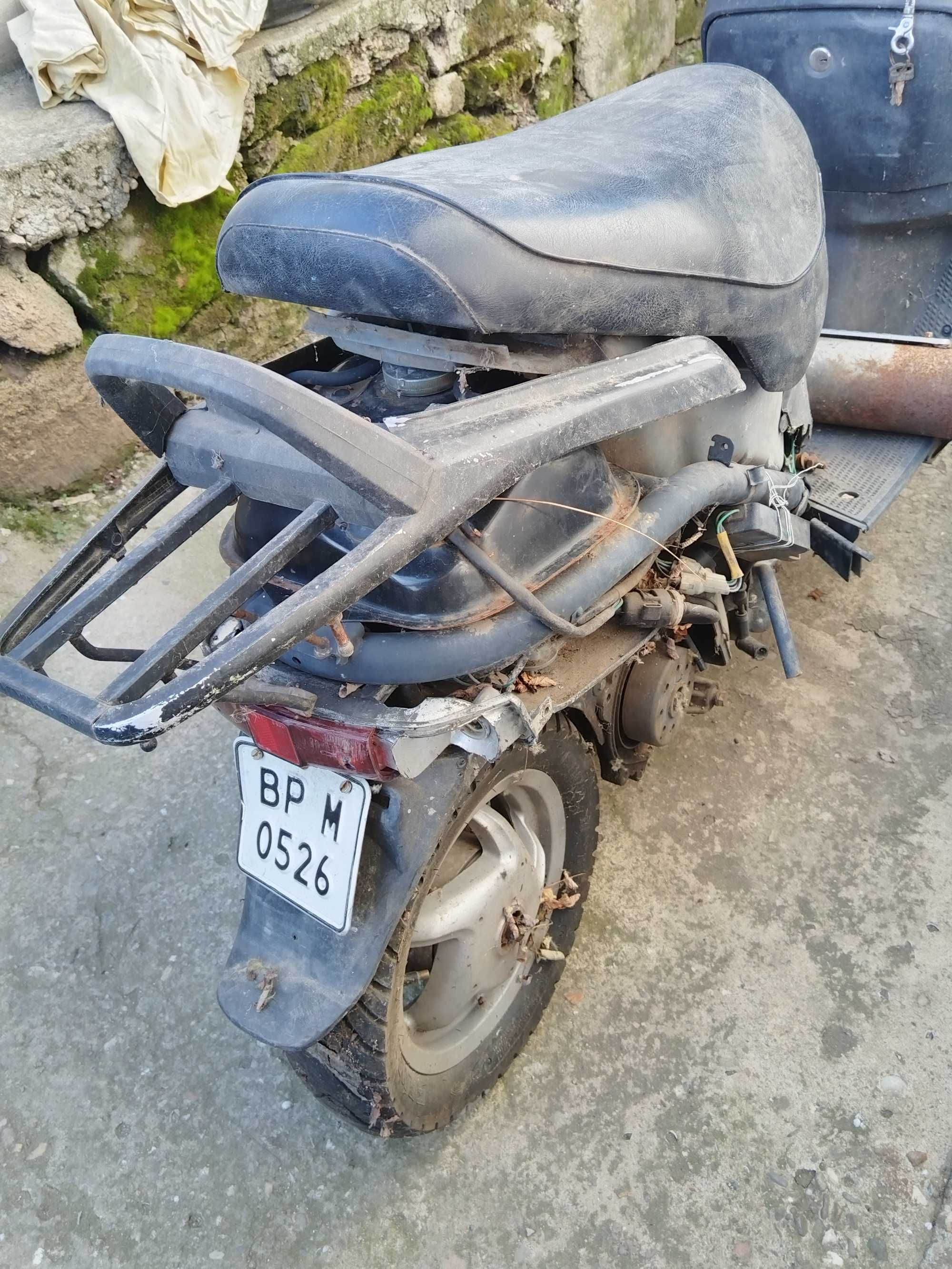 Целият Скутер kymco dj50, honda dio