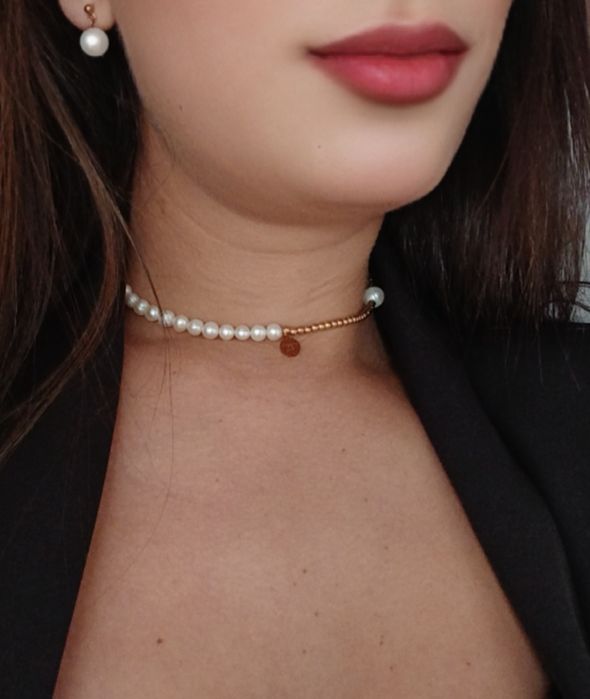 Колие с естествени перли и неръждаема стомана