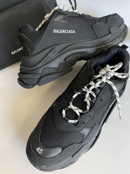 Balenciaga Tripple S Black