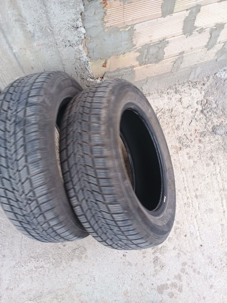 Продавам гуми на 3 сезона,зимни