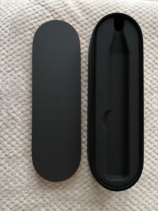 Dyson Airstrait кутия