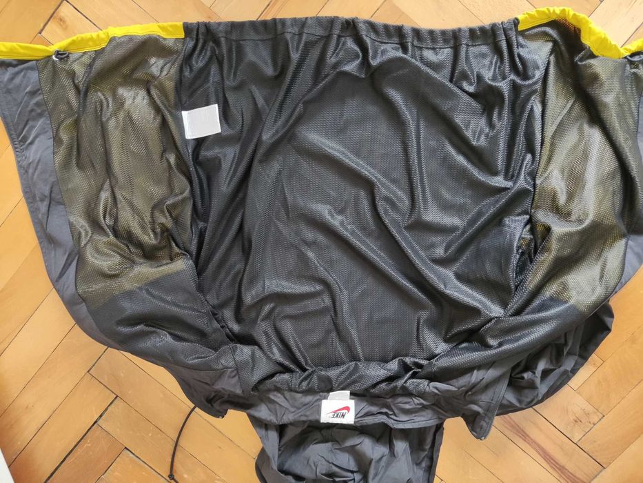 NIKE яке L размер