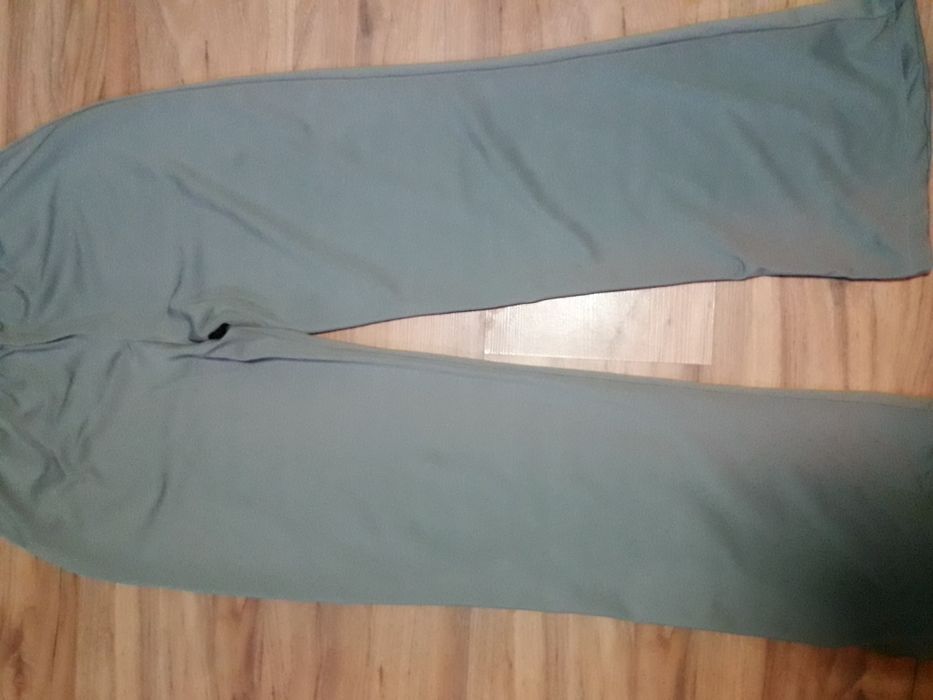 Pantaloni Outfit