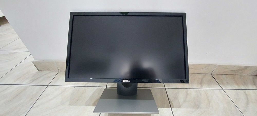 Calculator PC Desktop Dell cu Monitor