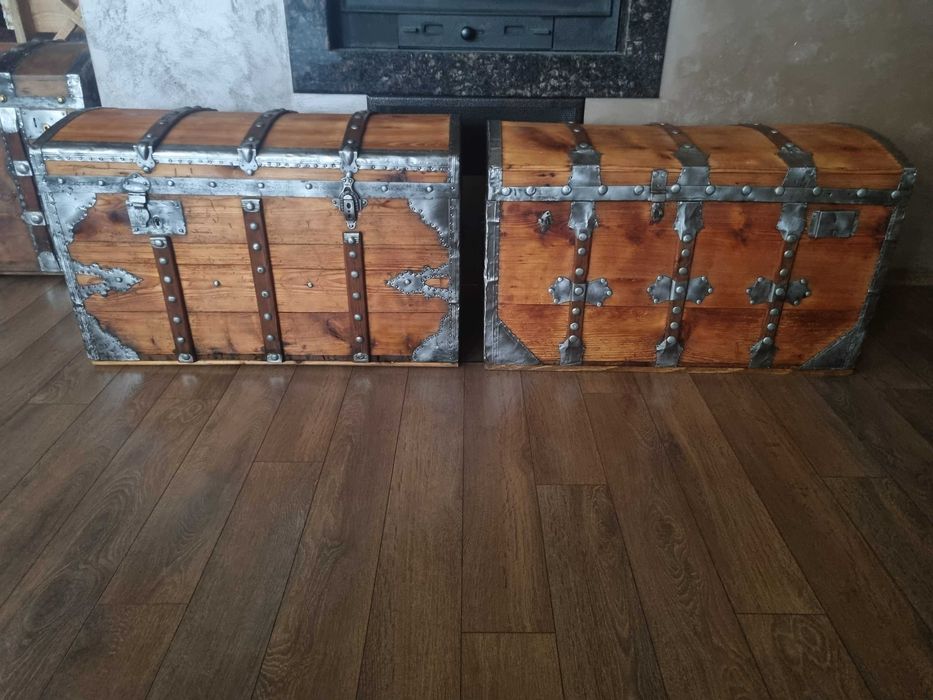 Стар дървен сандък/ракла/скрин