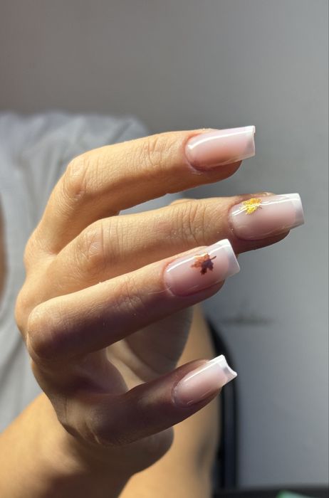 Manichiura Vatra Luminoasa