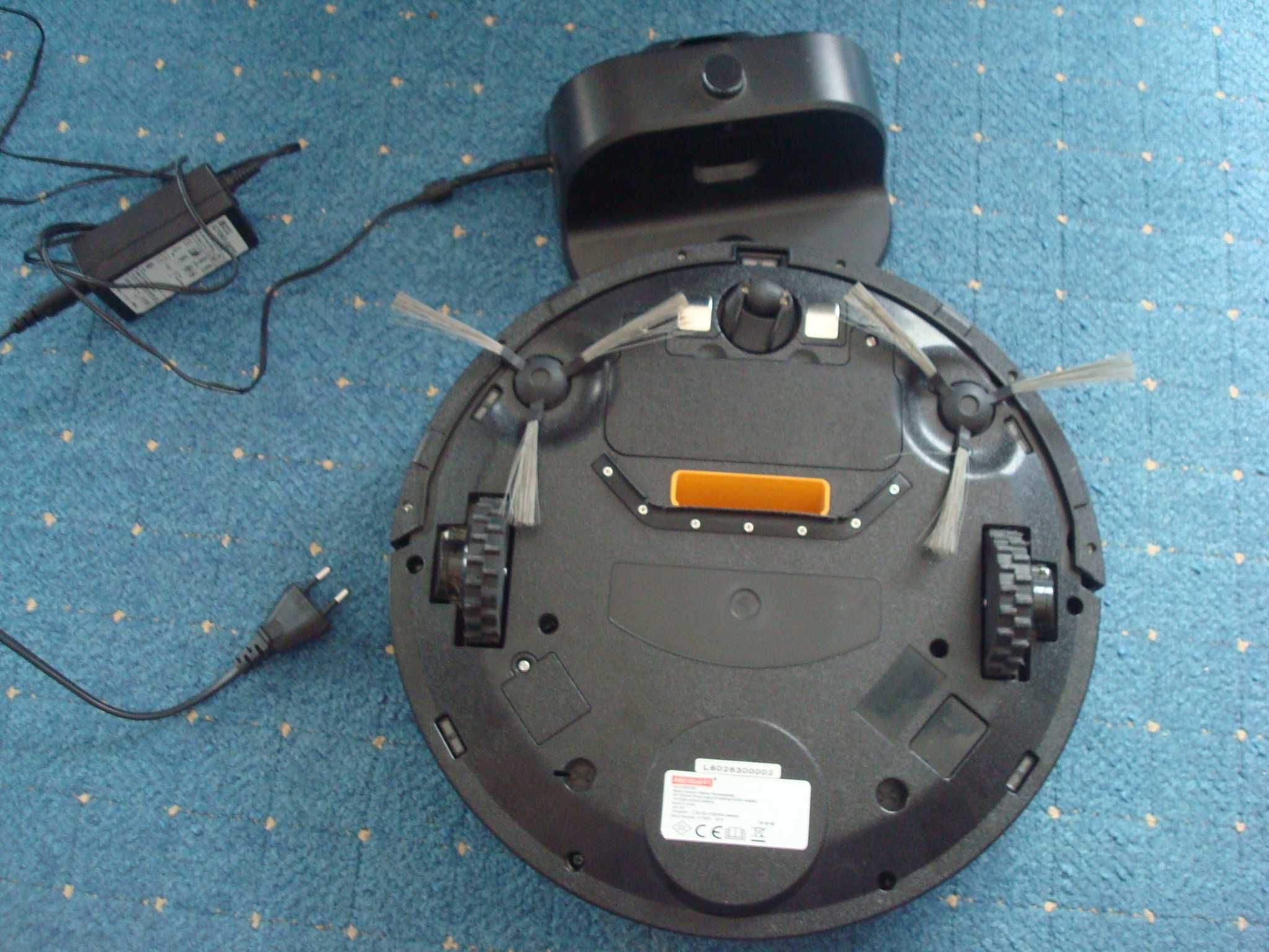 Robot aspirator reincarcabil Menuett model 800-262 +incarcator