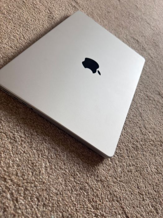 Laptop macbook pro m3 2023