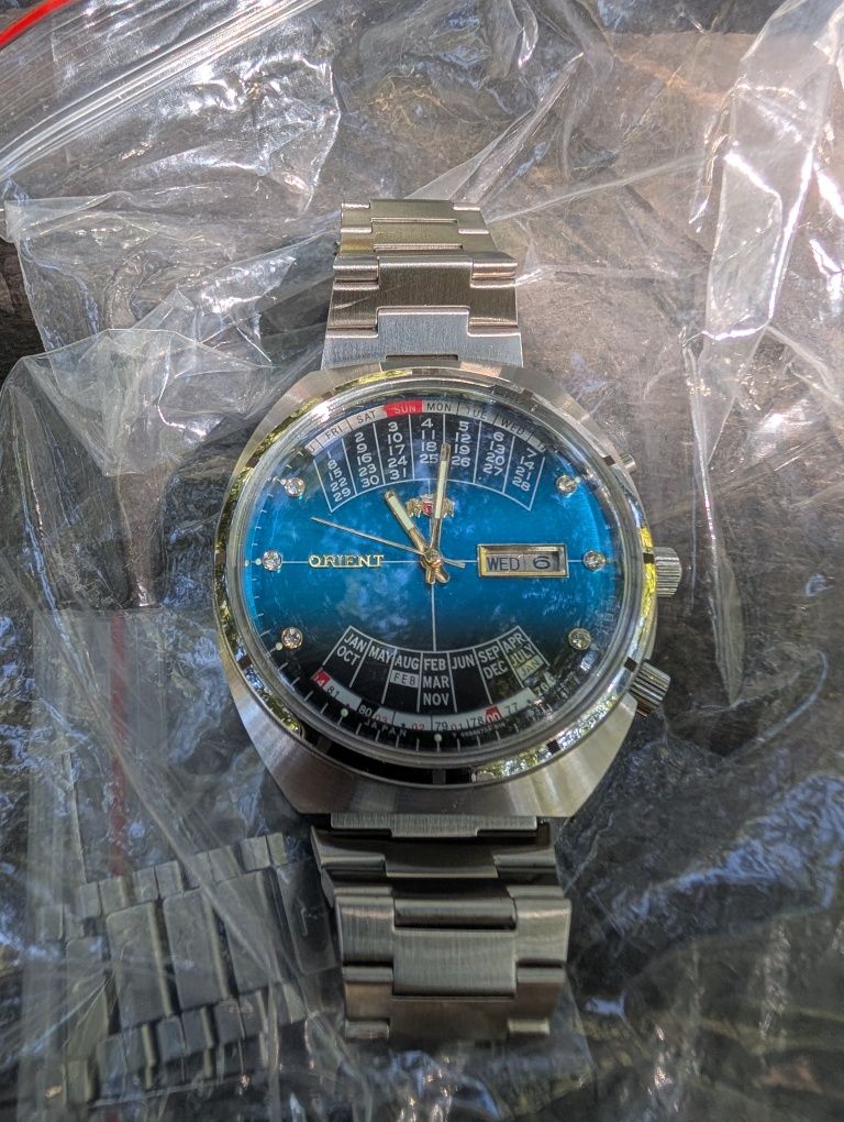 Orient вечен календар