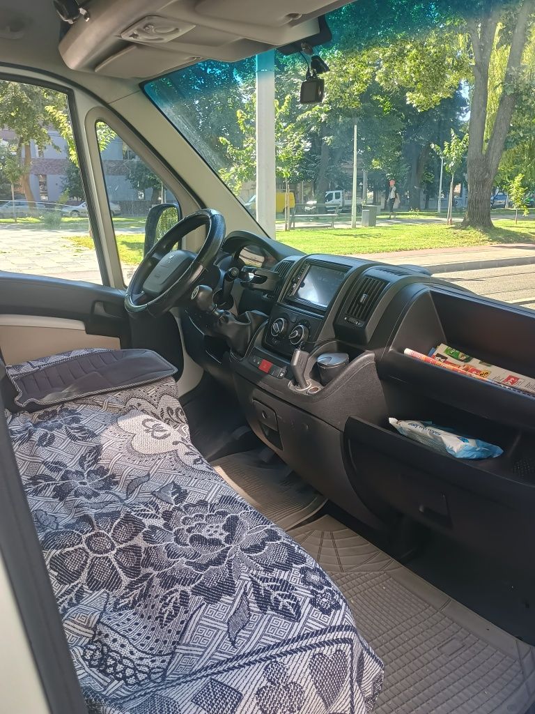 Vînd Peugeot boxer 2017