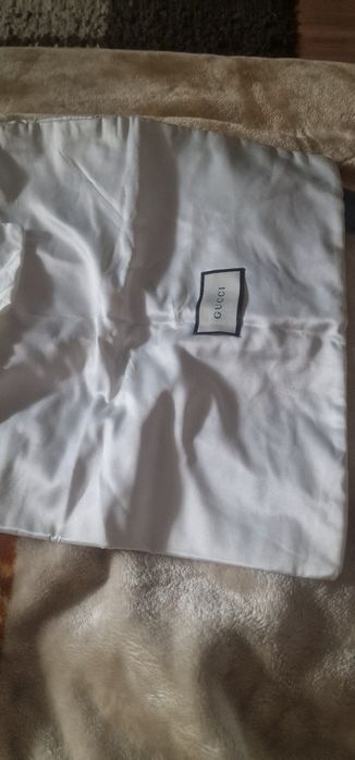 Оригинални прахови торбички
GUCCI • DIOR • PRADA и др.
Над 100 бр. в н