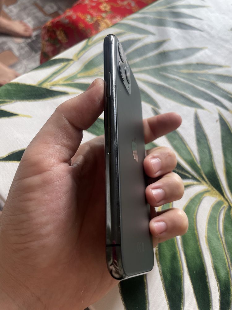 iPhone 11 pro…..