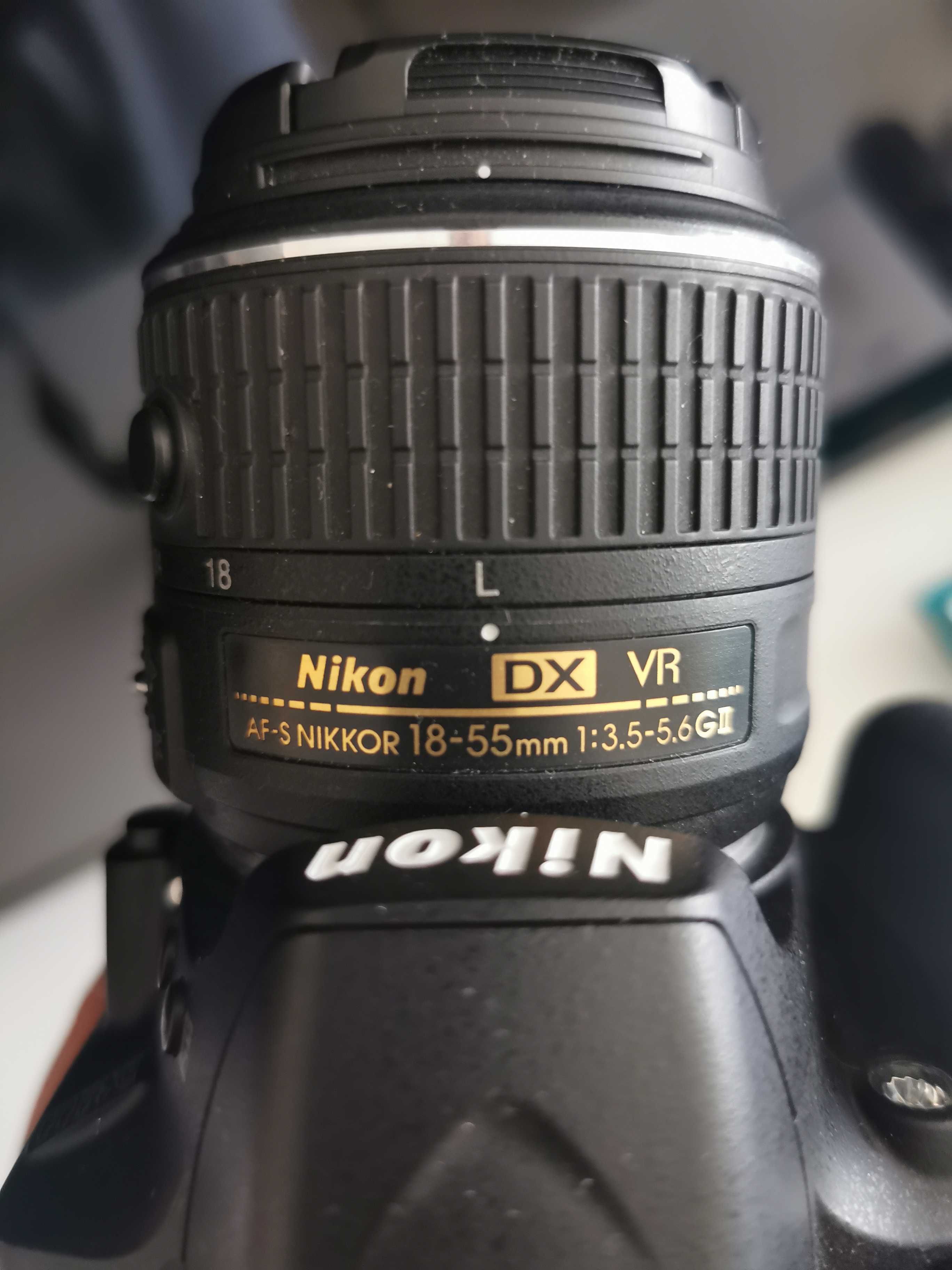 Фотоапарат Nikon D3200