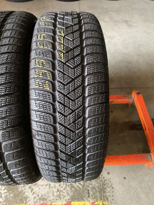 Anvelope iarna 235/65/18 Pirelli Scorpion Winter 235 65 18 R18