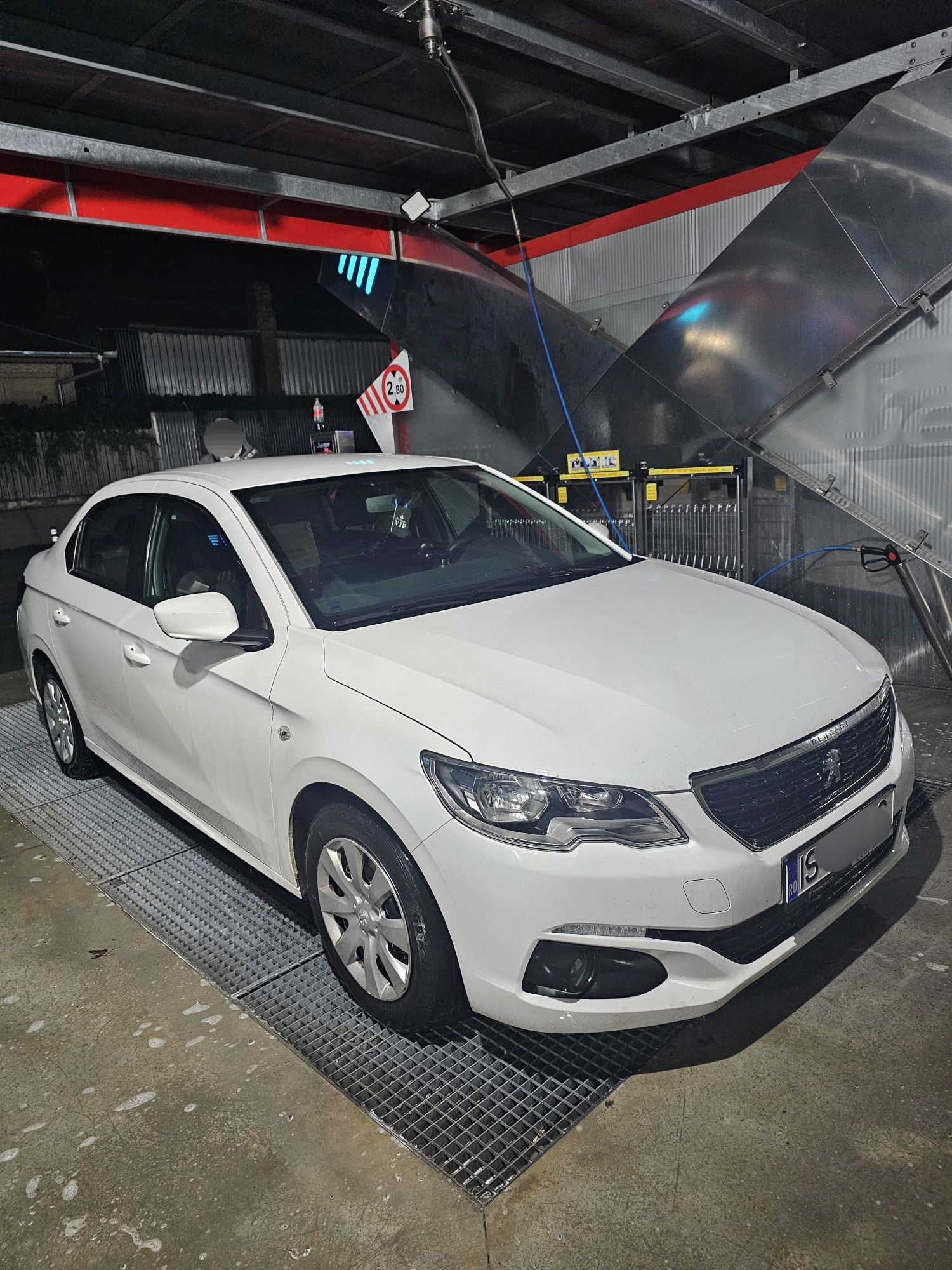 Inchirieri Auto / Rent a car Iași / Inchirieri masini Iasi