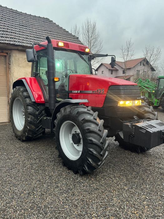 Tractor Case MX 135