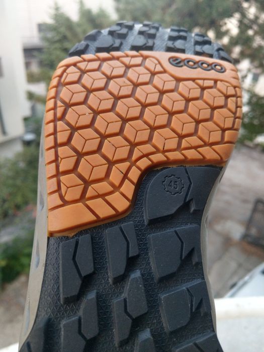 Резервирани.Ecco Biom Gore-tex 45нм. 29,0см.