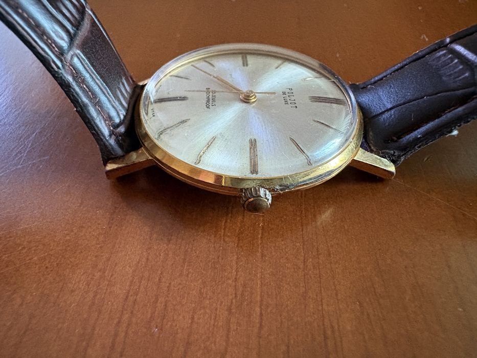 Часовник Польот/Полет де лукс