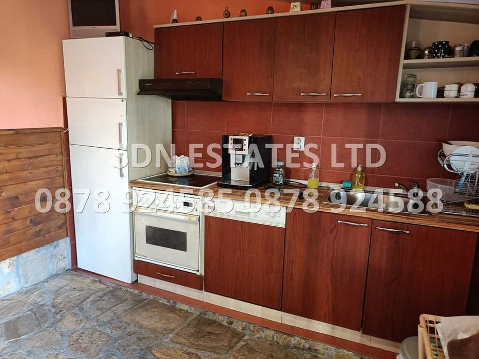 Продава се Къща в Казанлък - 400 кв.м за 625 €/кв.м - Снимка #9