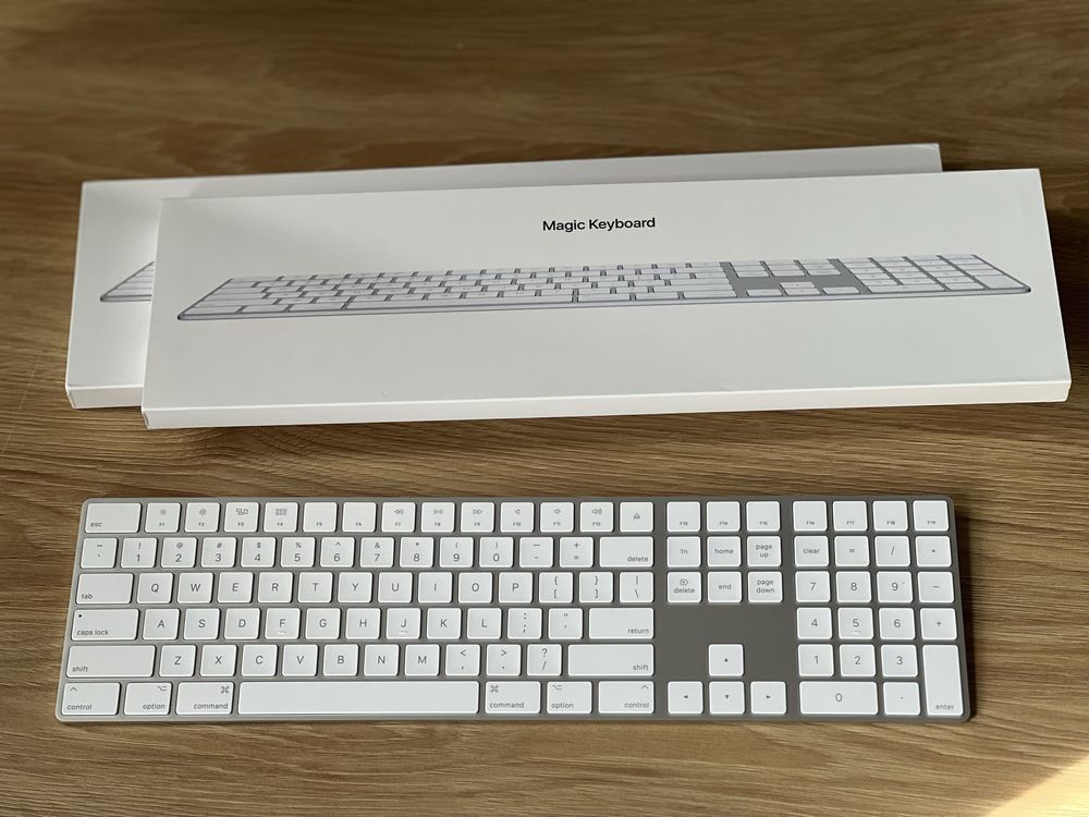 Magic keyboard  нова