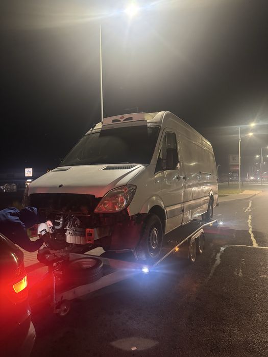 Dezmembrez Mercedes Sprinter w906 2.2 euro 4