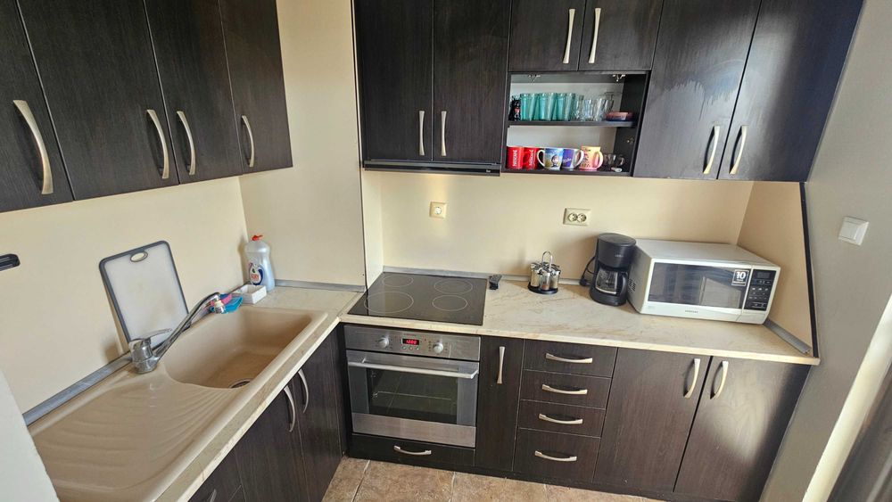 Н-3-130-Дава се под наем тристаен апартамент в ж.к. "В. Левски"