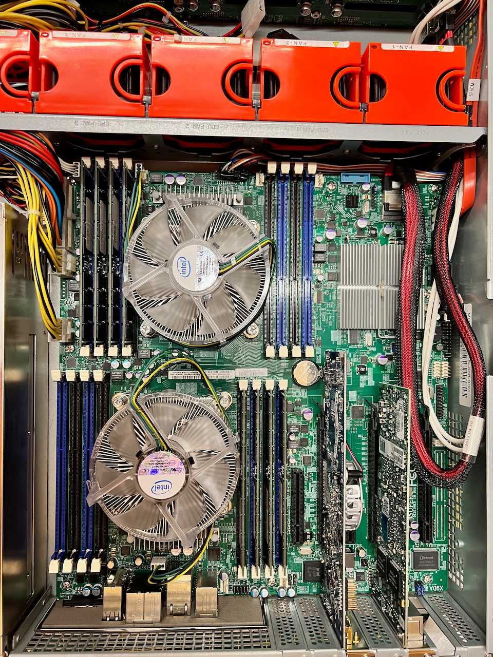 Supermicro 2u Server - Сървър Dual Xeon CPU + 128GB RAM + 4 x 3TB HDD