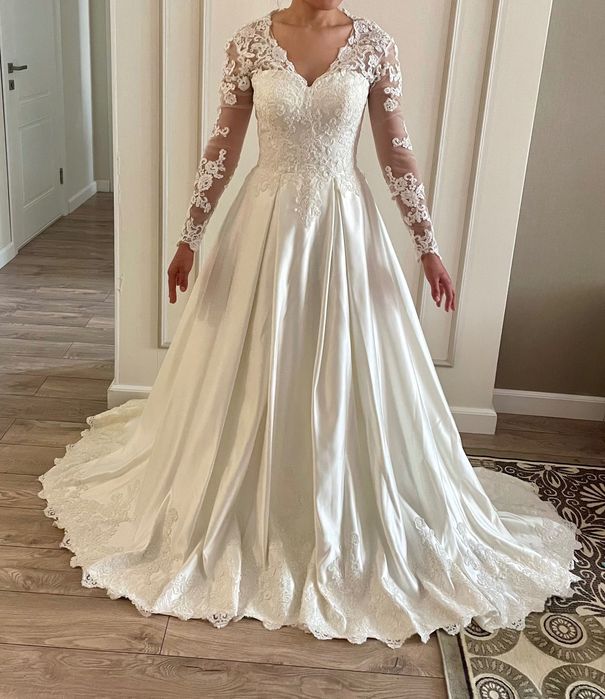 Свадебное платье