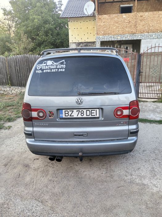 Vând vw sharan 2004