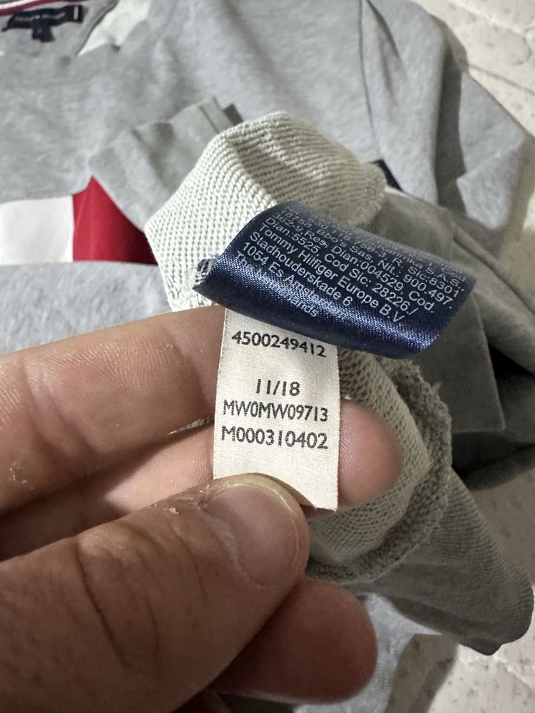 Tommy Hilfiger Colour-blocked Flag Sweatshirt