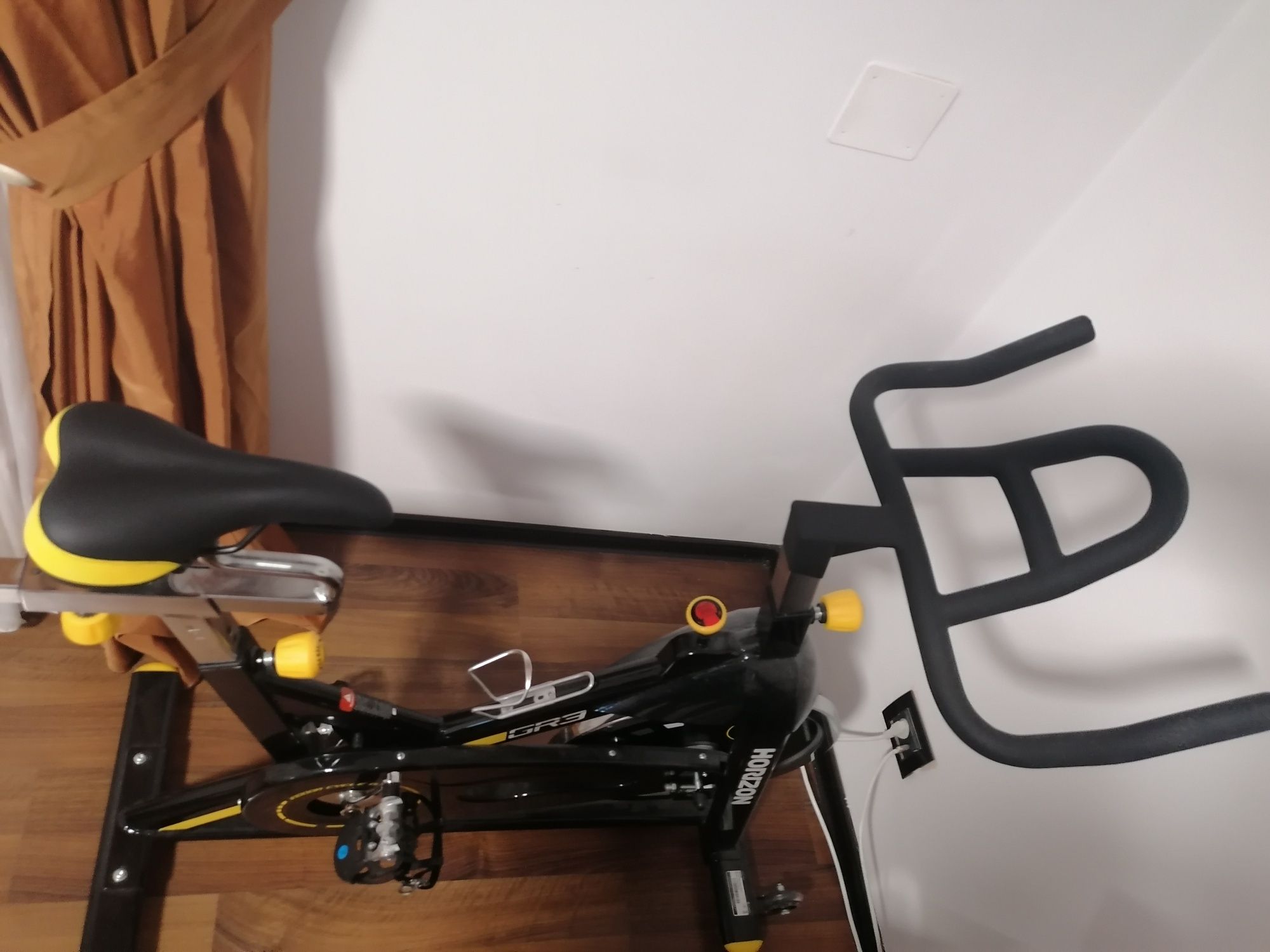 Bicicleta Indoor horizon Grx3 foarte puțin utilizata