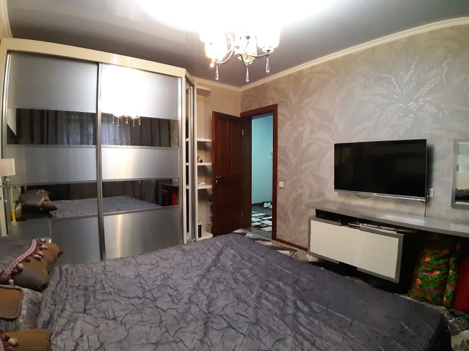 Сдаётся 2-комн., 1 этаж, в Центре (ул.Айтеке би)