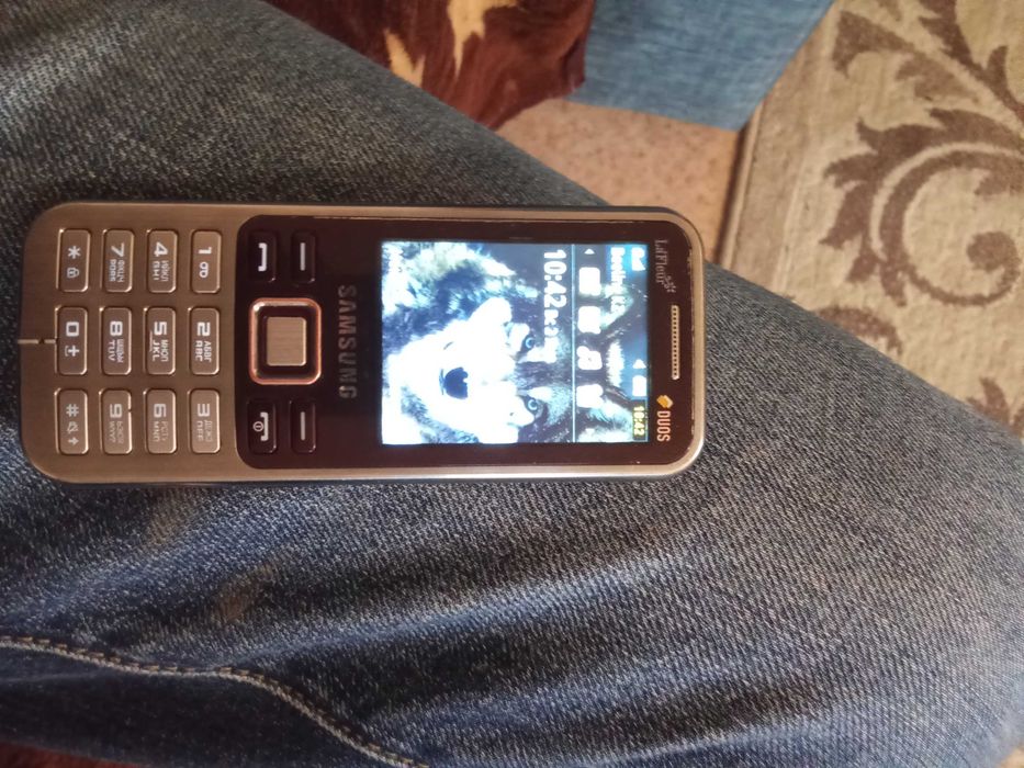Продам Самсунг дус телефон