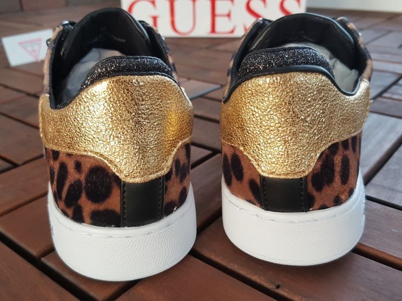 ПРОМО GUESS -36 и 40 размер-Оригинални дамски кецове от плат