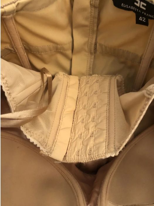 Ест.коприна Elisabetta Franchi коктейлна рокля