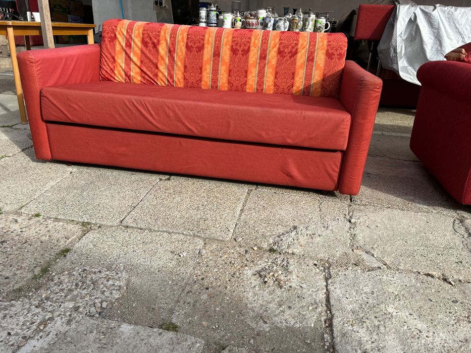 Canapea extensibila cu saltea inclusă