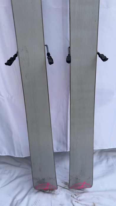 Ski schi freestyle  Twin-Tip K2 Miss Demeanor 169cm