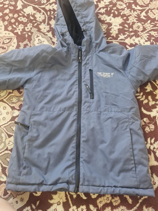 Продам срочно куртку детскую, на мальчика