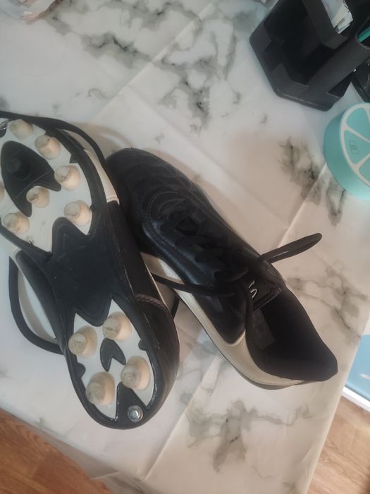 Продам бутцы для футбола