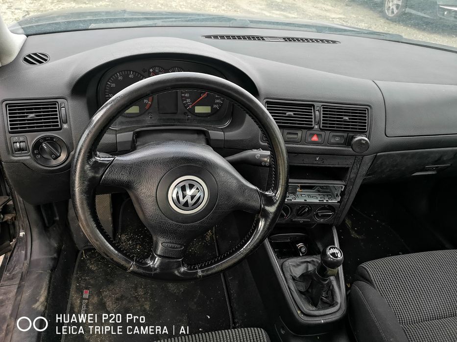 Фолксваген Голф 4 1.8i 20V 125k. На части