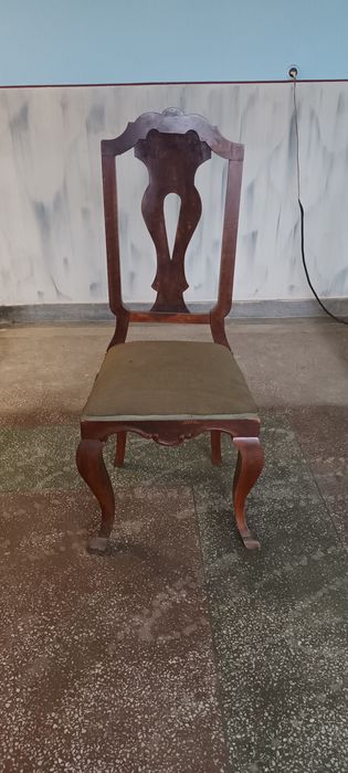 Vând masă vintage cu noptieră